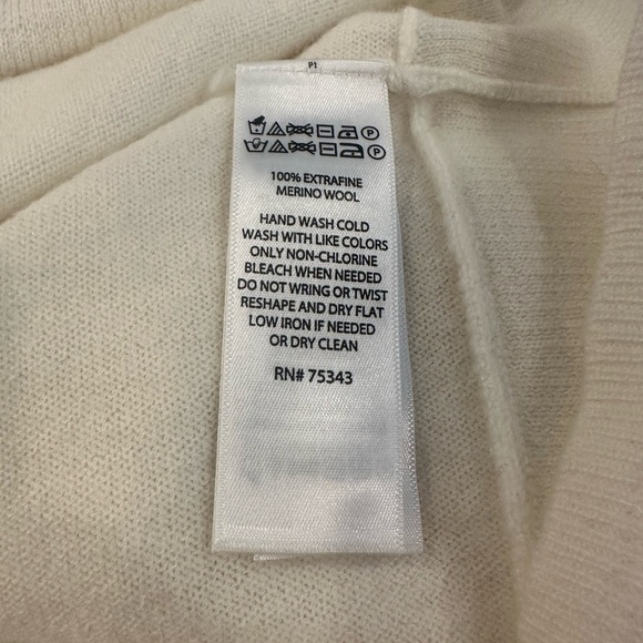 Nicole  Miller Sweater Cream button mock 100% extra fine merino wool NWOT SZ M - Picture 6 of 7